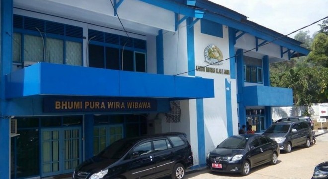 gedung biru